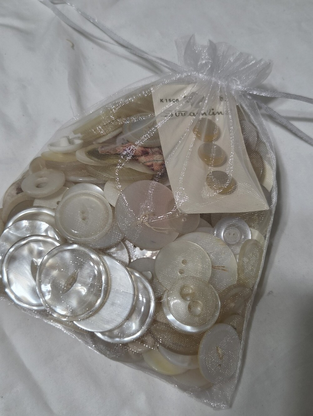 Vintage Pearlized Buttons Bundle - Cream/White